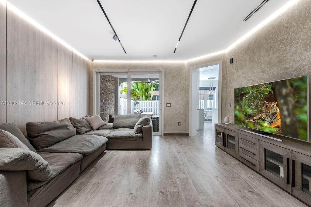 Photo of 3949 194th Ln  (3949), Sunny Isles Beach, Florida, 33160 - 
