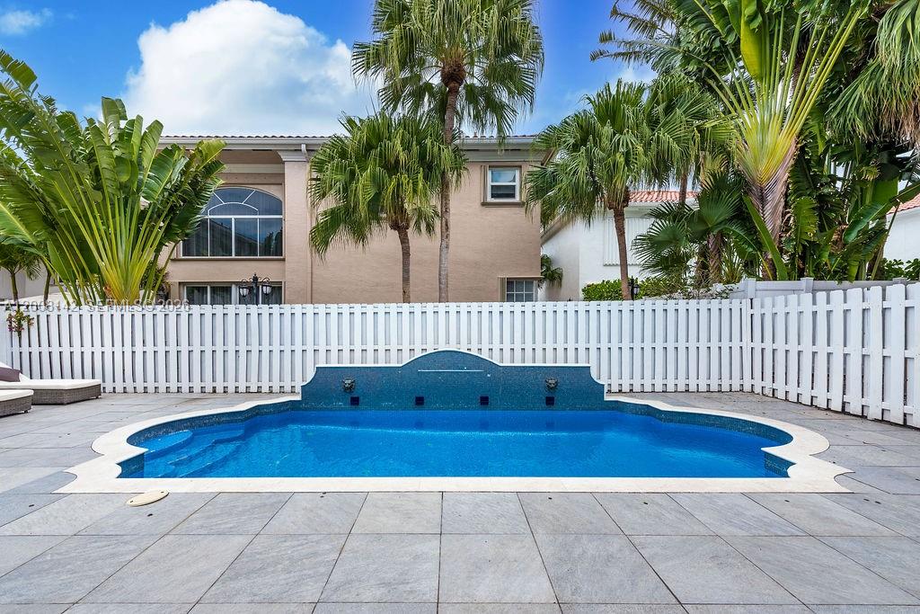 Photo of 3949 194th Ln  (3949), Sunny Isles Beach, Florida, 33160 - 