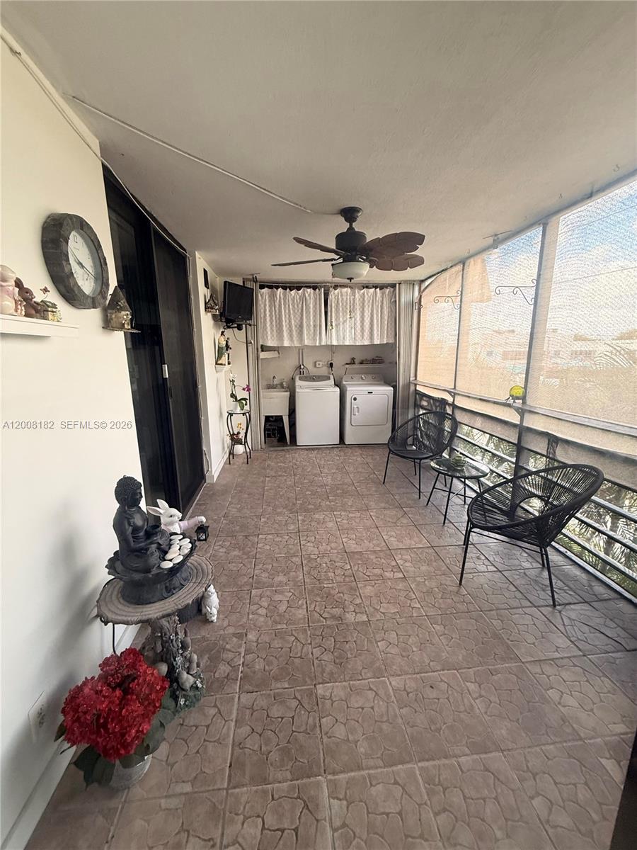 Ver detalles 320-7 3 / 2 1380 sq. ft. $ 2026-04-27 0 foto