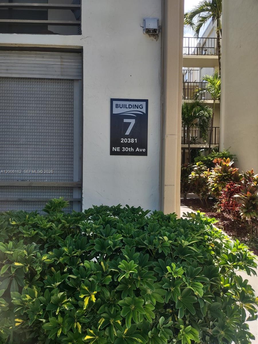 Ver detalles 320-7 3 / 2 1380 sq. ft. $ 2026-04-27 0 foto