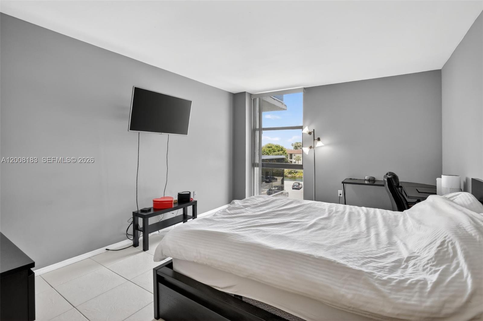 Photo of 3675 Country Club Dr  #410, Aventura, Florida, 33180 - 