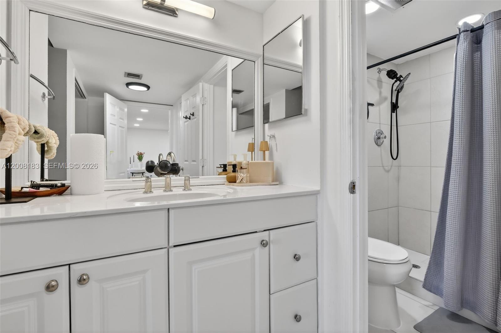 Photo of 3675 Country Club Dr  #410, Aventura, Florida, 33180 - 
