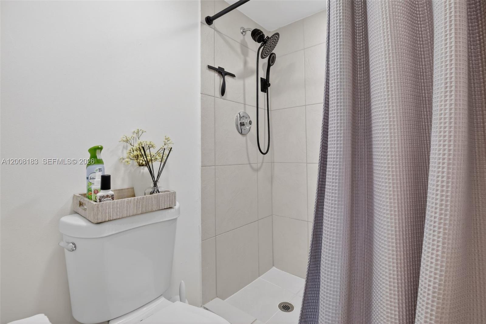 Photo of 3675 Country Club Dr  #410, Aventura, Florida, 33180 - 