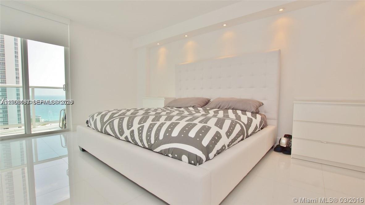 See details 1811 1 / 2 991 sq. ft. $ 2026-04-27 0 Photo