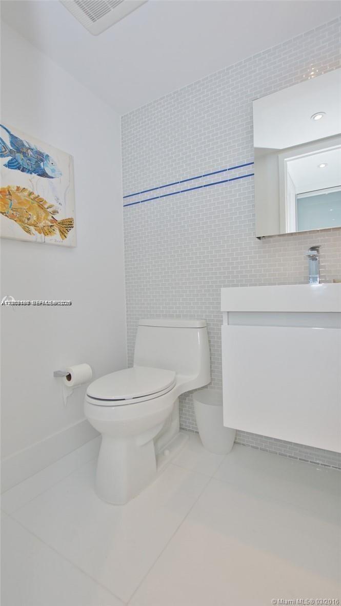 See details 1811 1 / 2 991 sq. ft. $ 2026-04-27 0 Photo