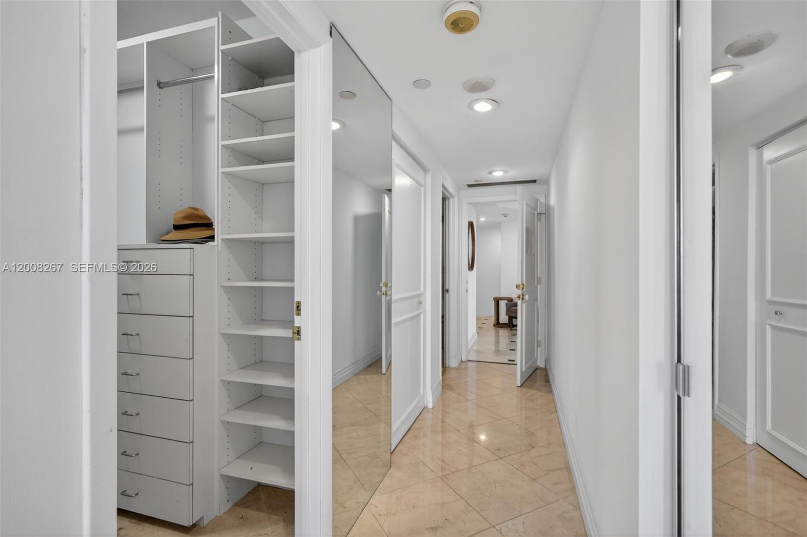 See details 2305 3 / 3 2154 sq. ft. $ 2026-04-28 0 Photo