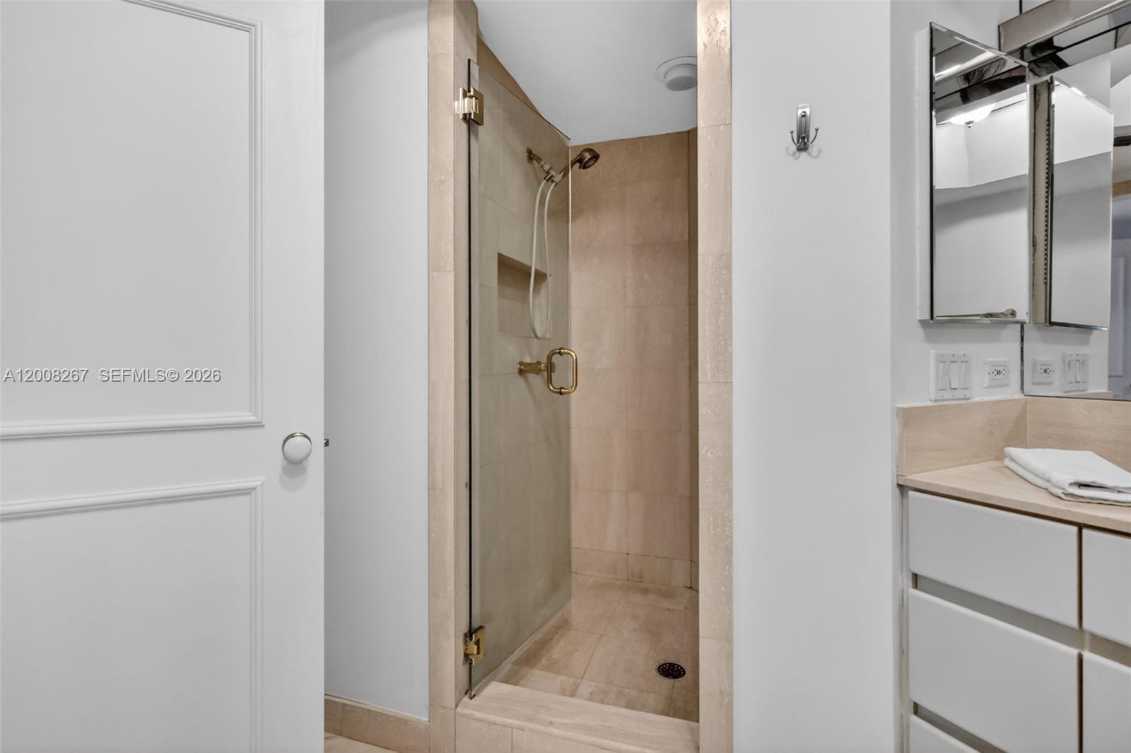 See details 2305 3 / 3 2154 sq. ft. $ 2026-04-28 0 Photo