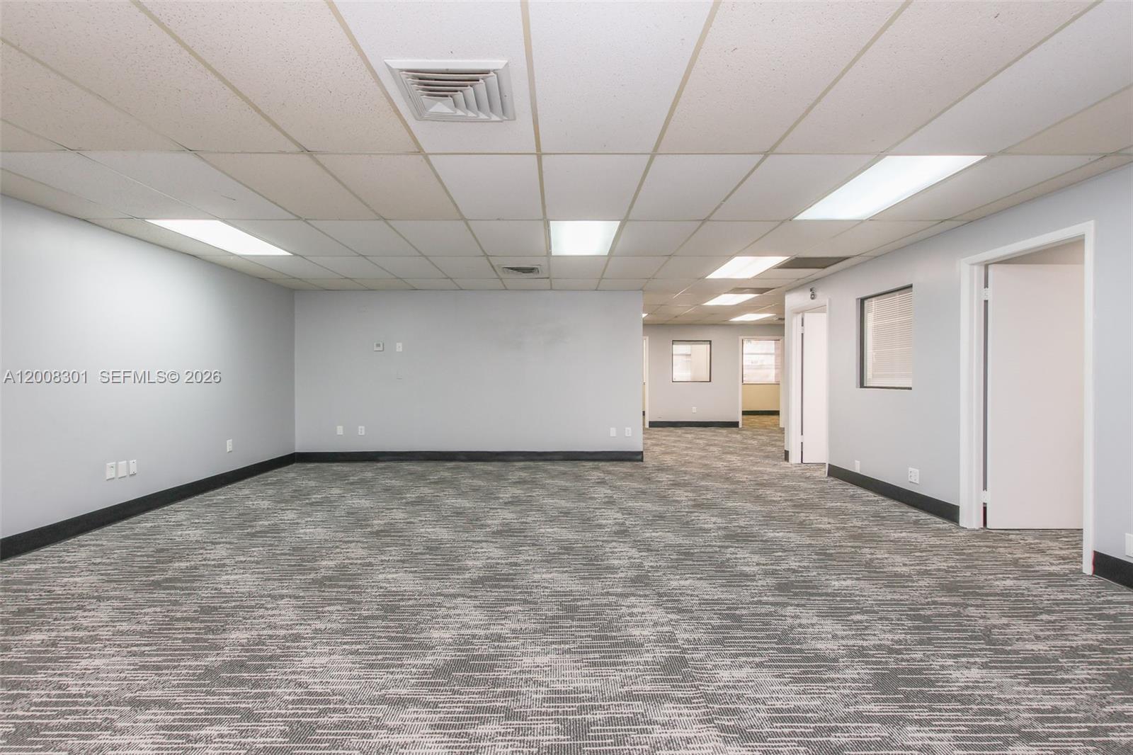 609  /   sq. ft. $ 2026-04-27 0 Photo
