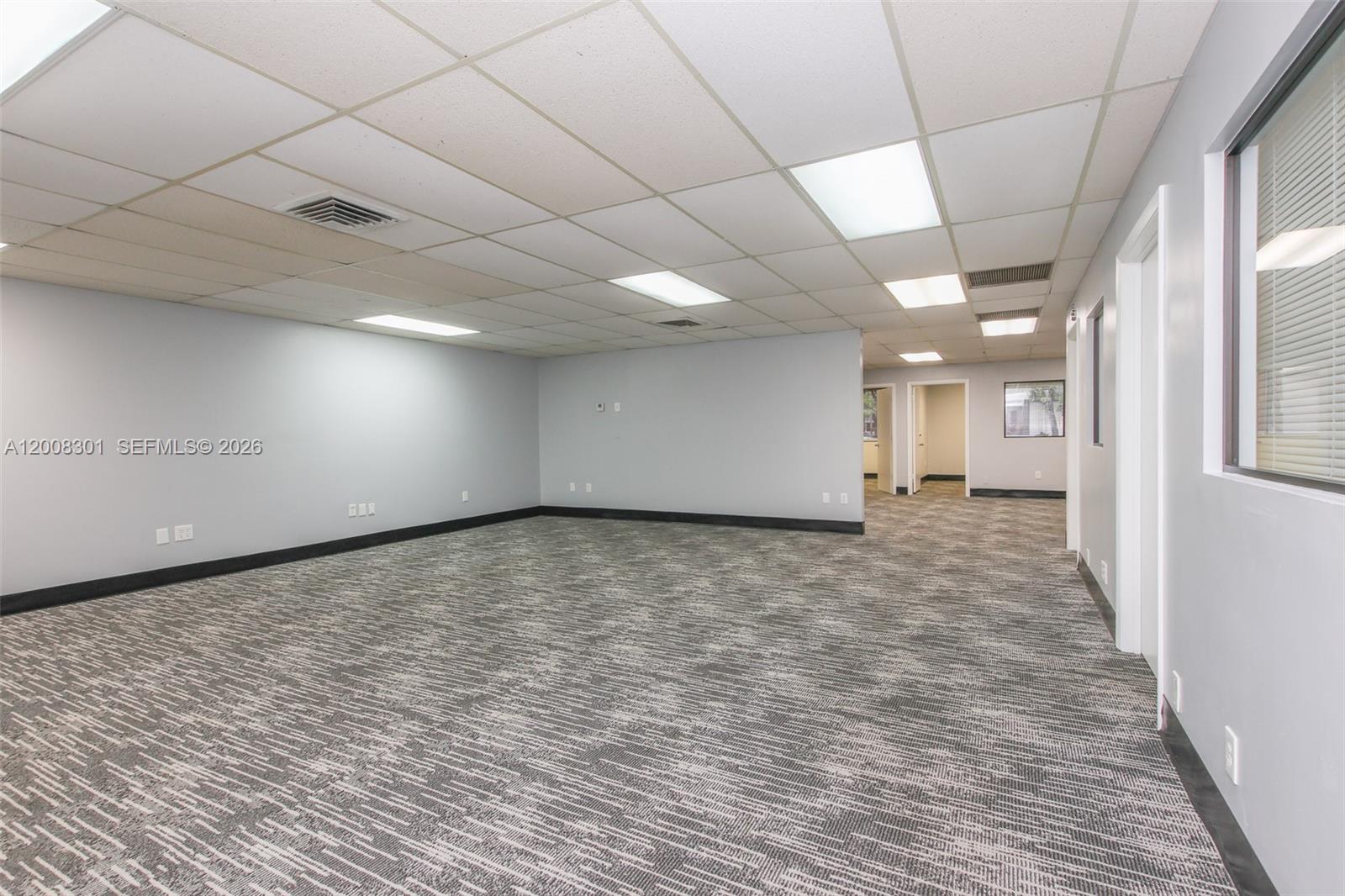 609  /   sq. ft. $ 2026-04-27 0 Photo
