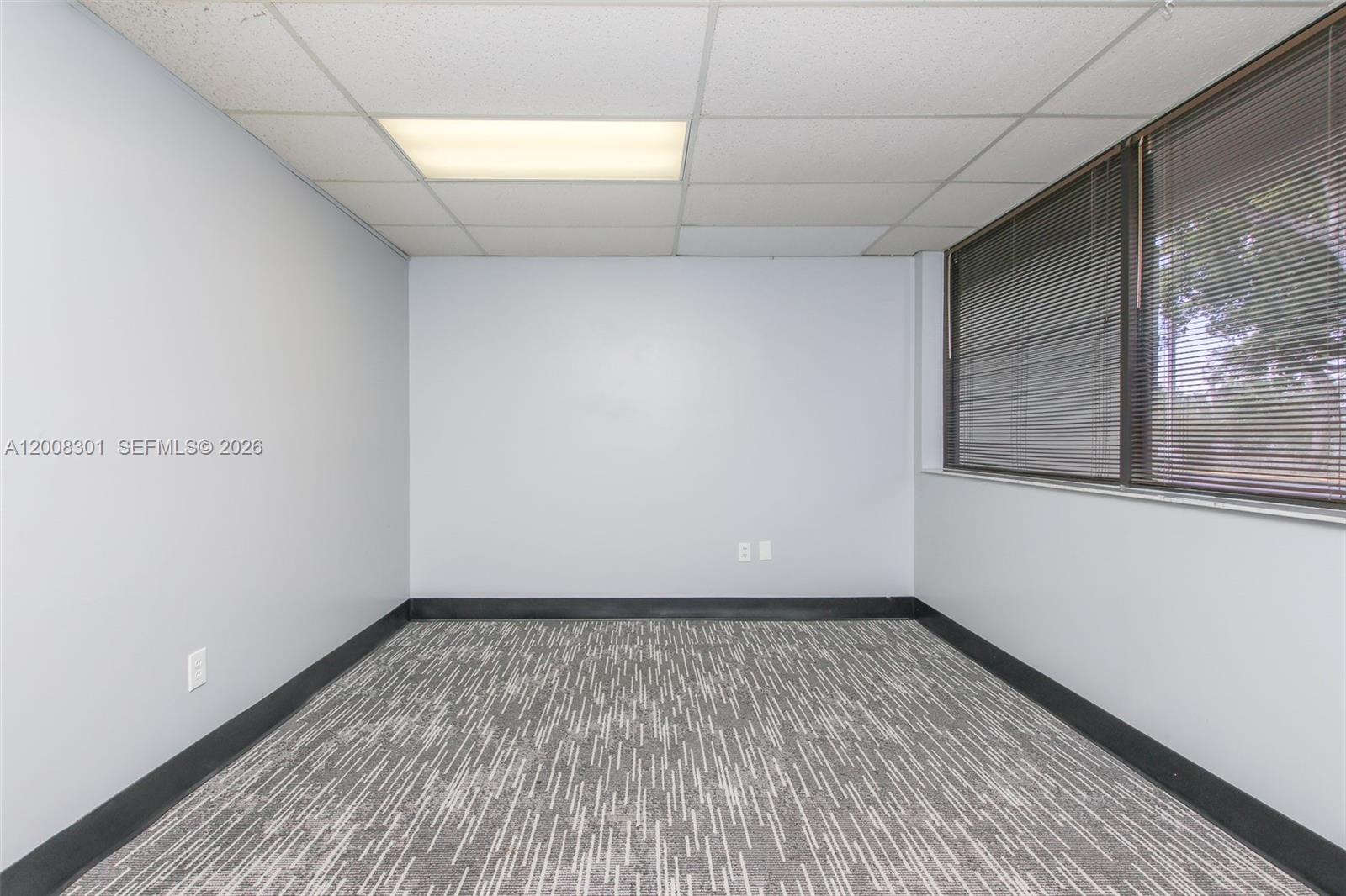 609  /   sq. ft. $ 2026-04-27 0 Photo
