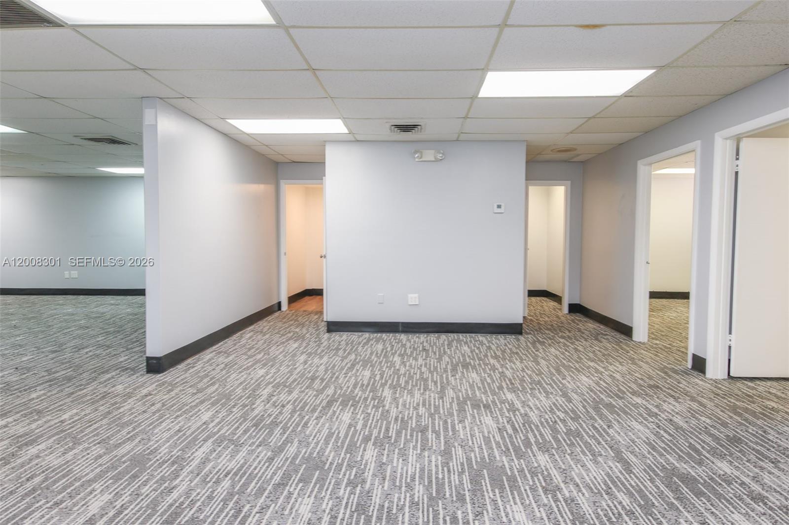 609  /   sq. ft. $ 2026-04-27 0 Photo