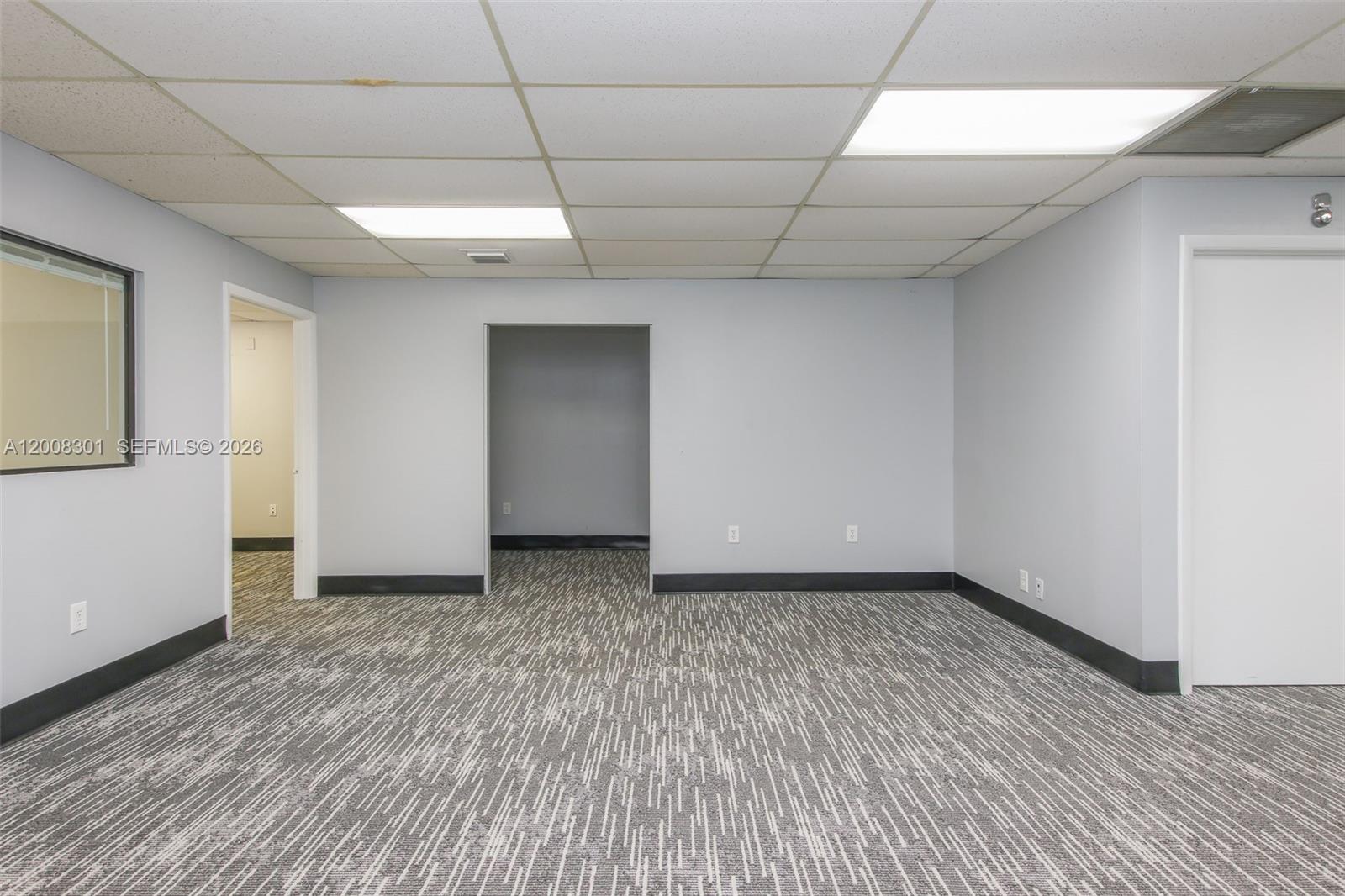 609  /   sq. ft. $ 2026-04-27 0 Photo