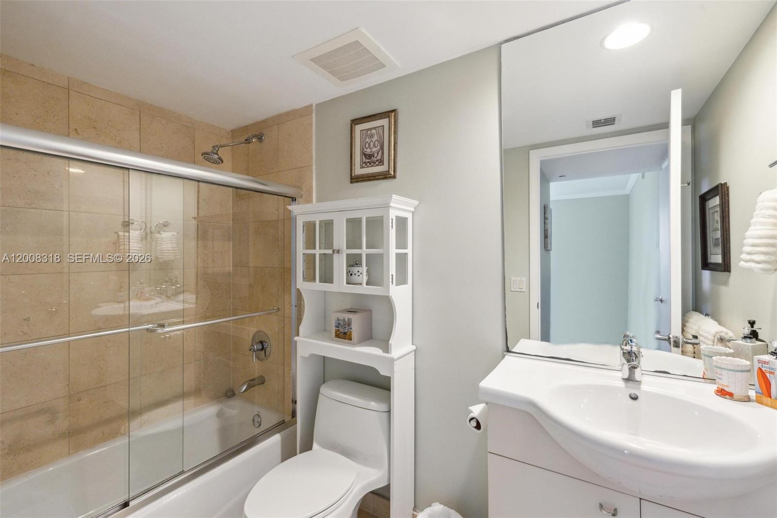 4803 3 / 3 1733 sq. ft. $ 2026-04-27 0 Photo