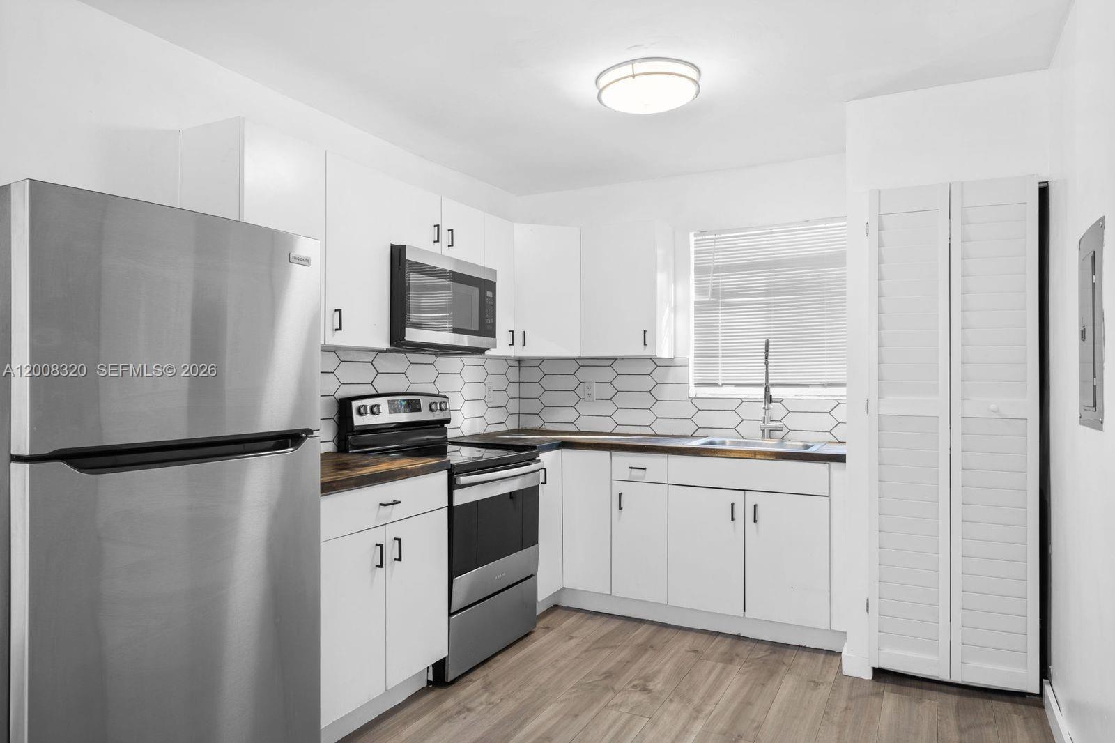 See details / 2184 sq. ft. $ 2026-04-27 0 Photo
