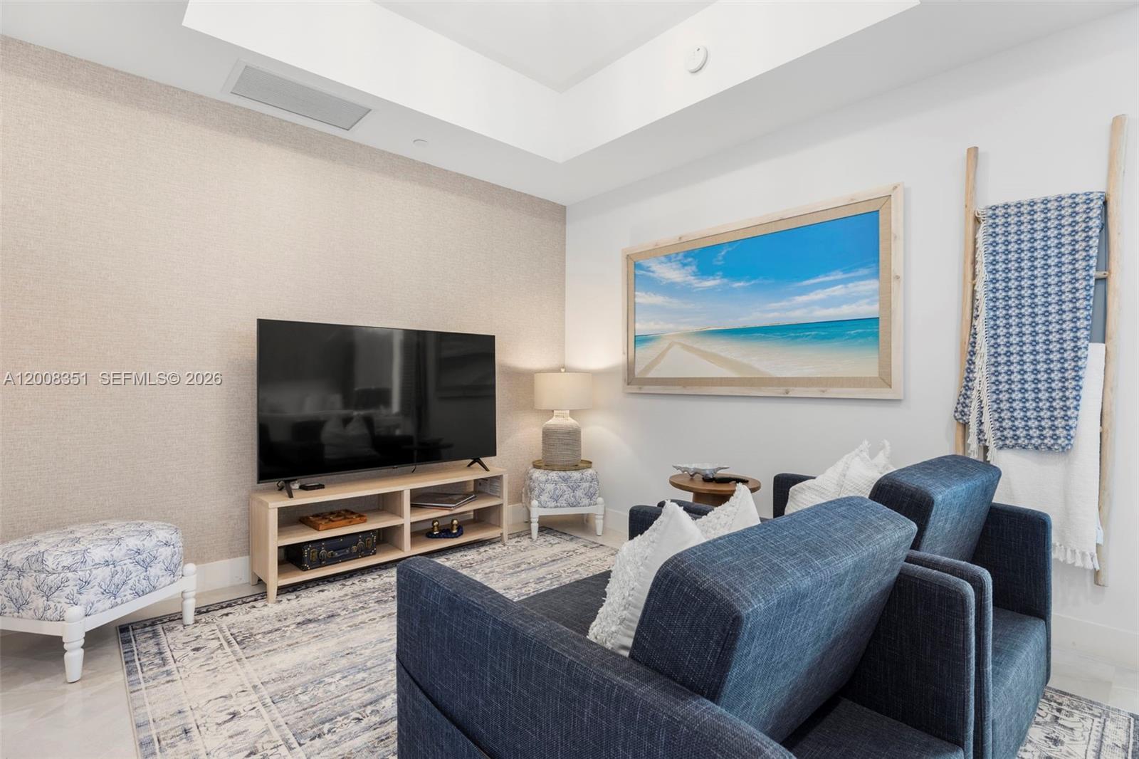802 2 / 3 1385 sq. ft. $ 2026-04-27 0 foto