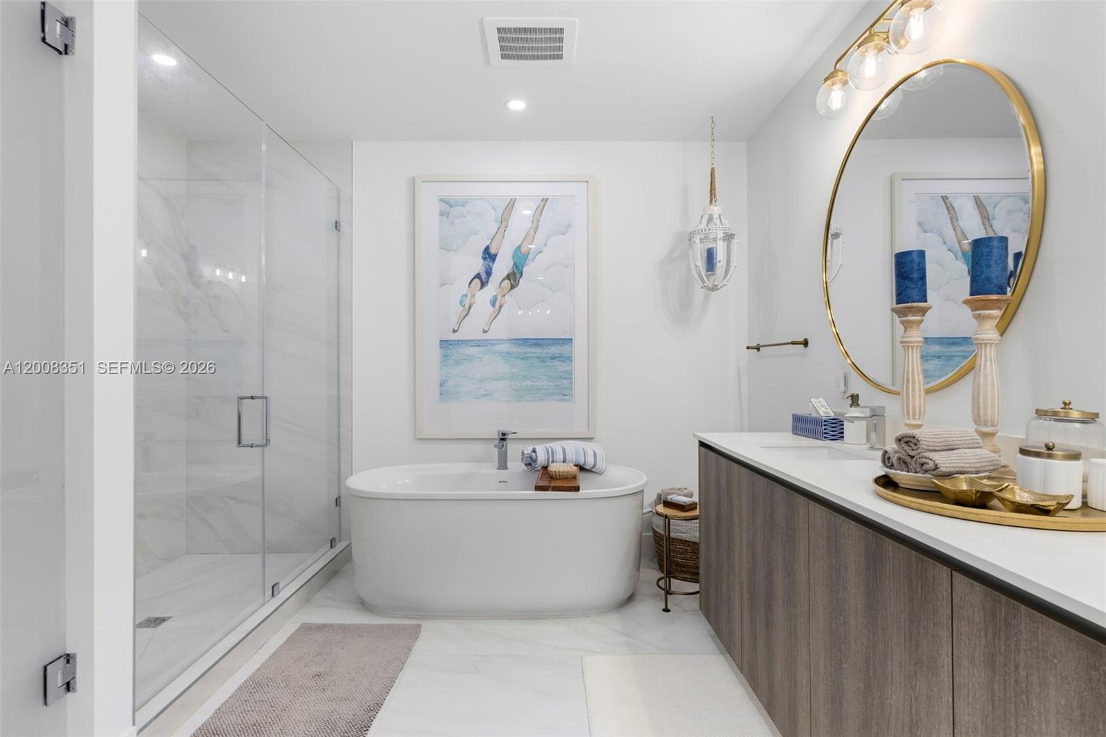 802 2 / 3 1385 sq. ft. $ 2026-04-27 0 foto