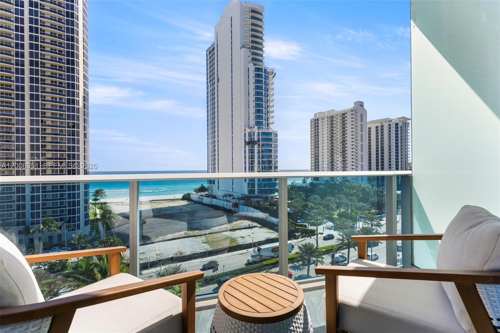 802 2 / 3 1385 sq. ft. $ 2026-04-27 0 foto
