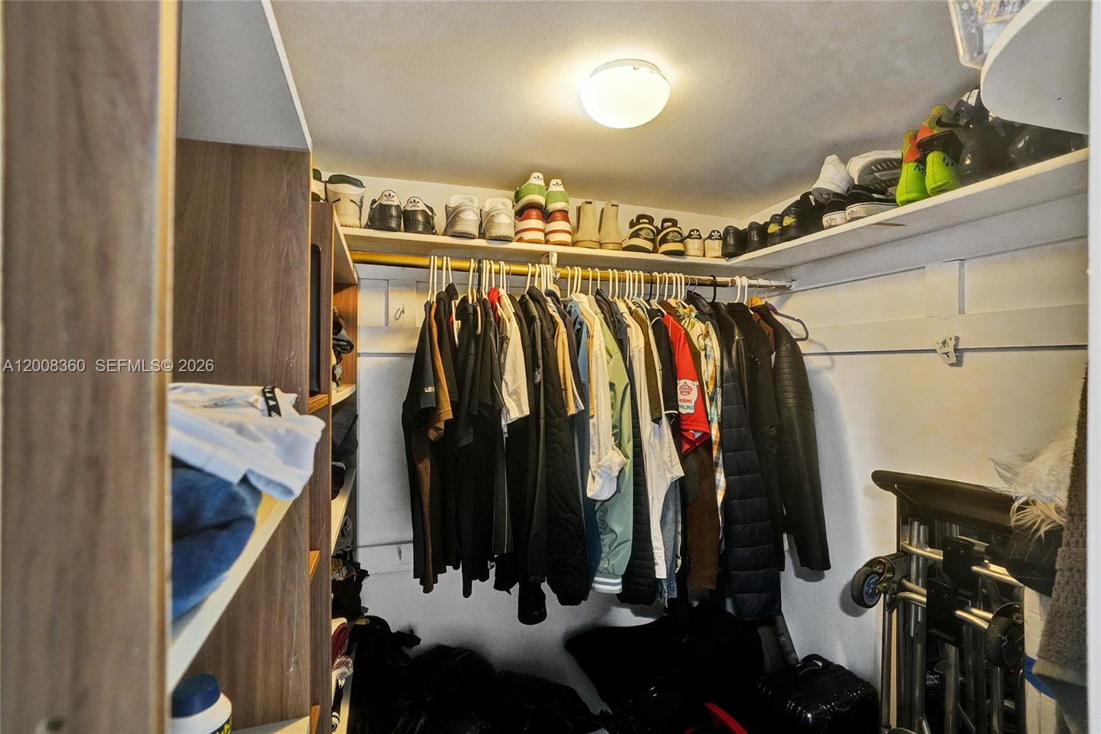 401 2 / 2 1357 sq. ft. $ 2026-04-27 0 Photo