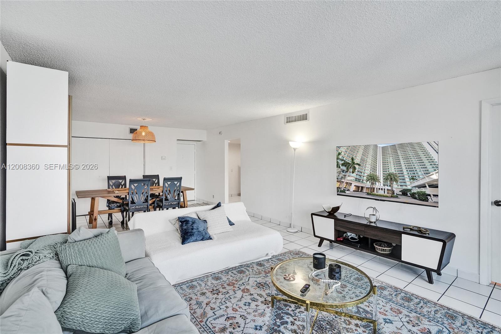 401 2 / 2 1357 sq. ft. $ 2026-04-27 0 Photo