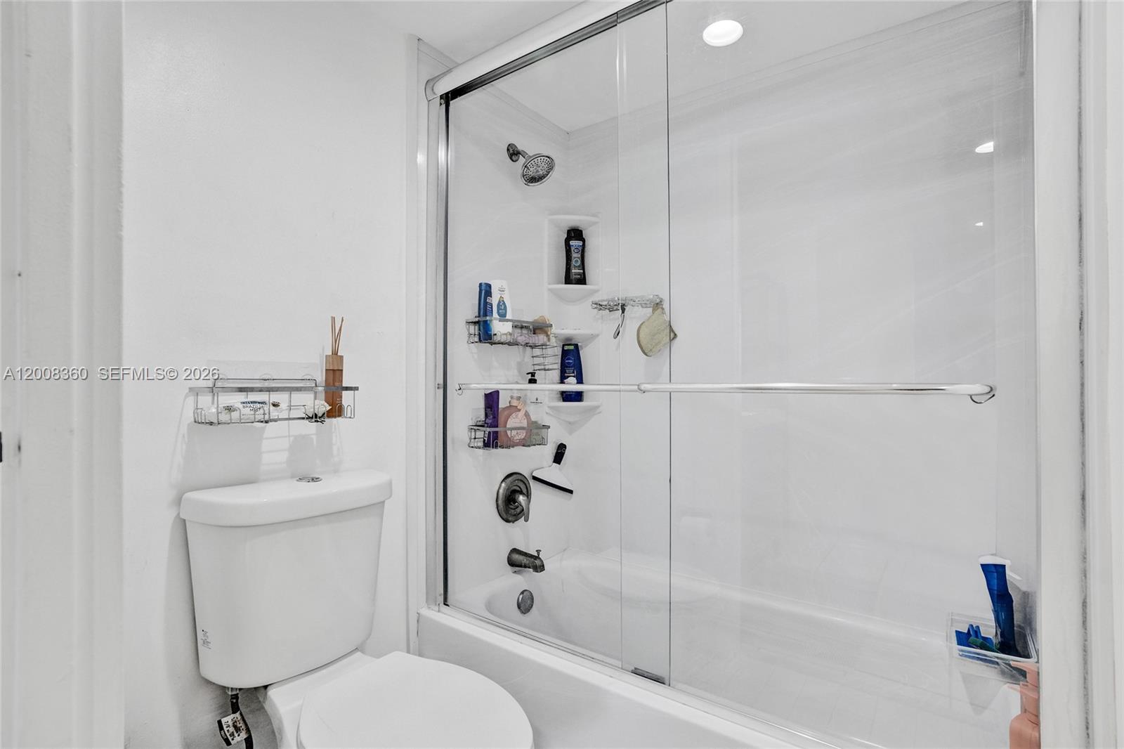 401 2 / 2 1357 sq. ft. $ 2026-04-27 0 Photo