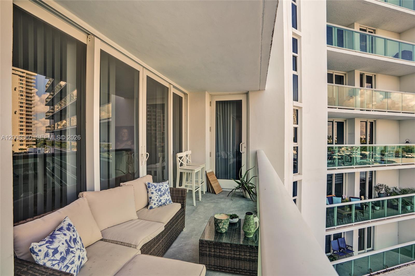 401 2 / 2 1357 sq. ft. $ 2026-04-27 0 Photo