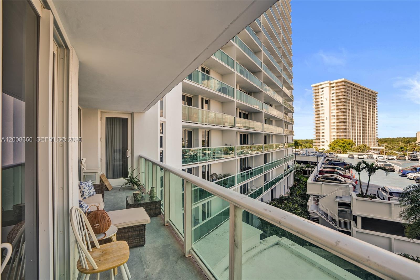 401 2 / 2 1357 sq. ft. $ 2026-04-27 0 Photo
