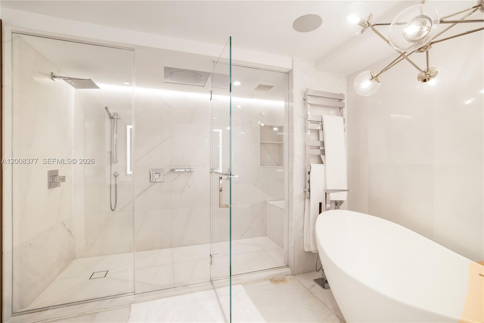 5-2403 4 / 5 3094 sq. ft. $ 2026-04-27 0 Photo