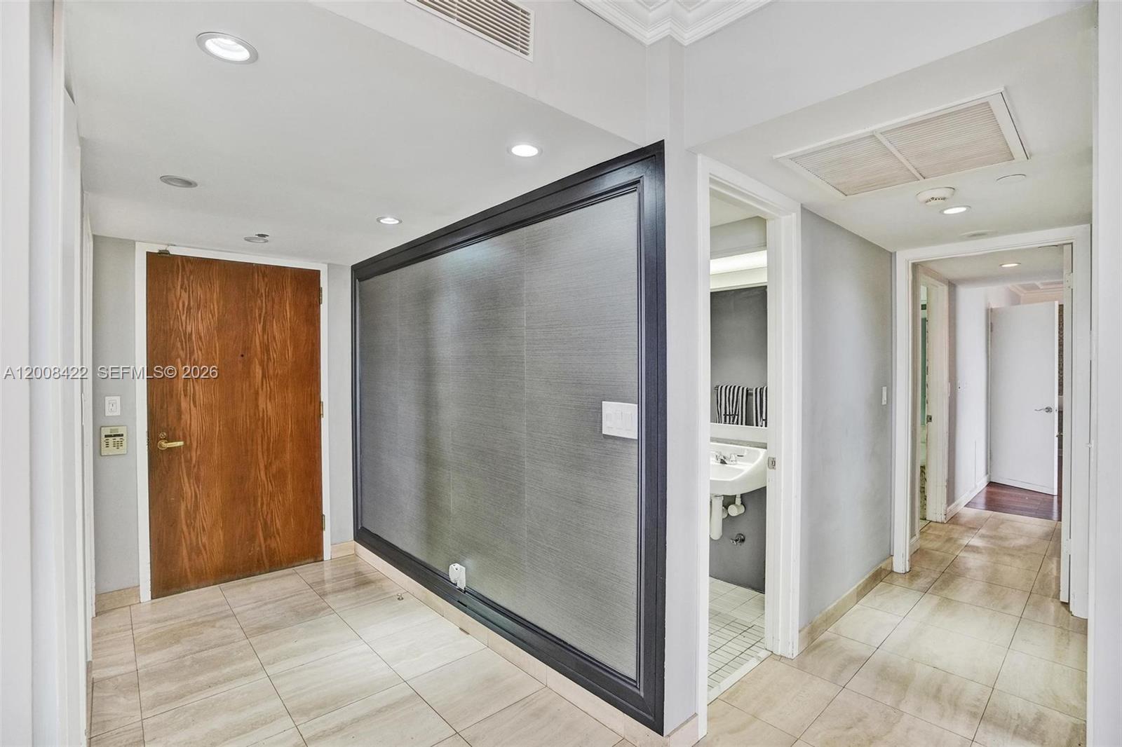 Photo of 19355 Turnberry Way  #8K, Aventura, Florida, 33180 - 