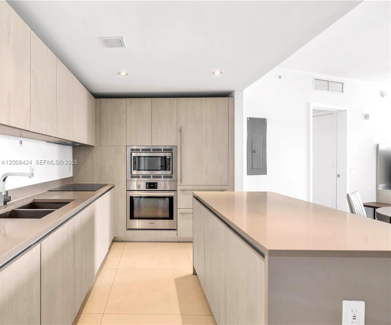 2303 2 / 2 1136 sq. ft. $ 2026-04-27 0 Photo