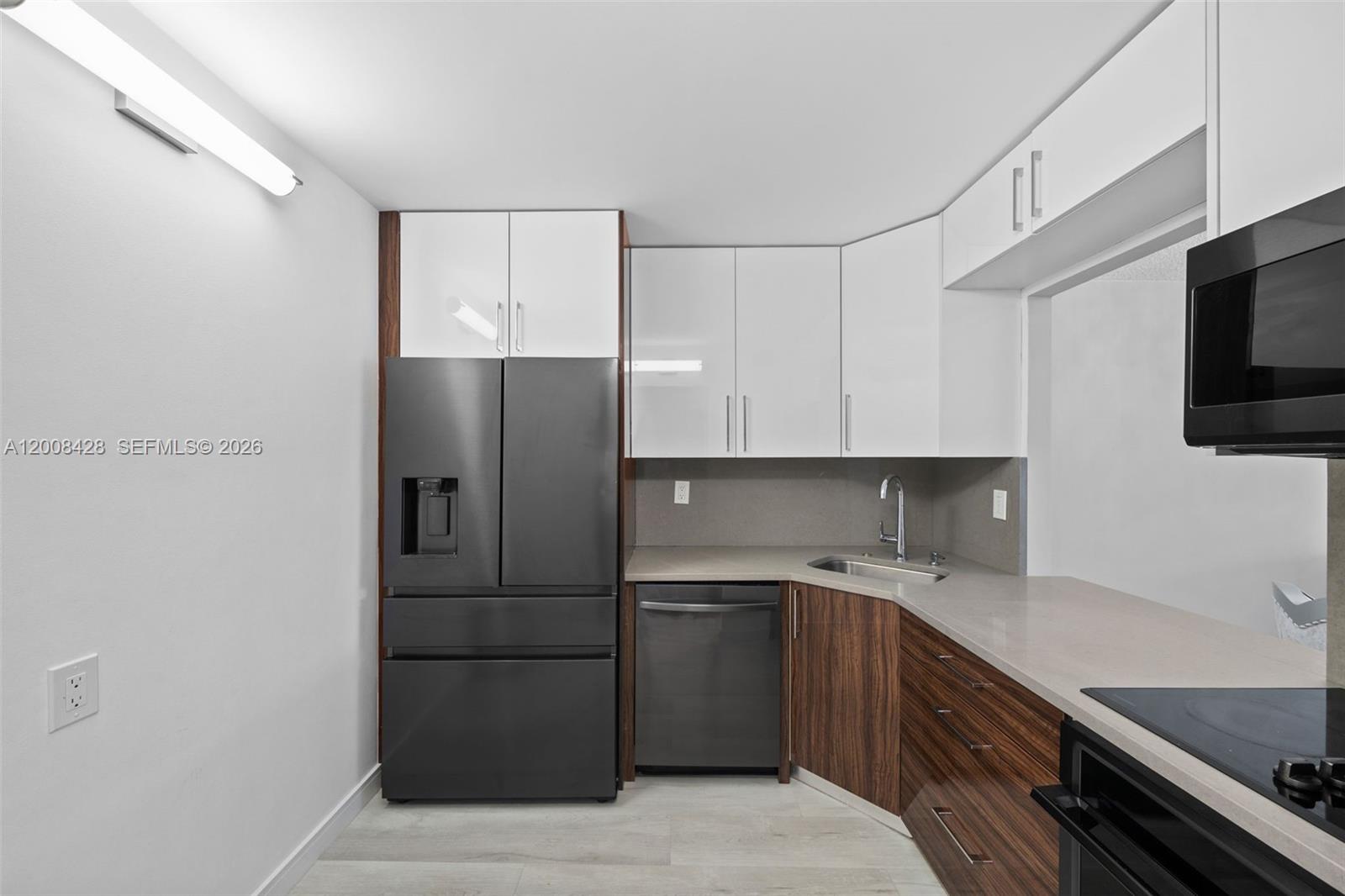 Photo of 2001 Atlantic Shores Blvd  #116, Hallandale Beach, Florida, 33009 - 