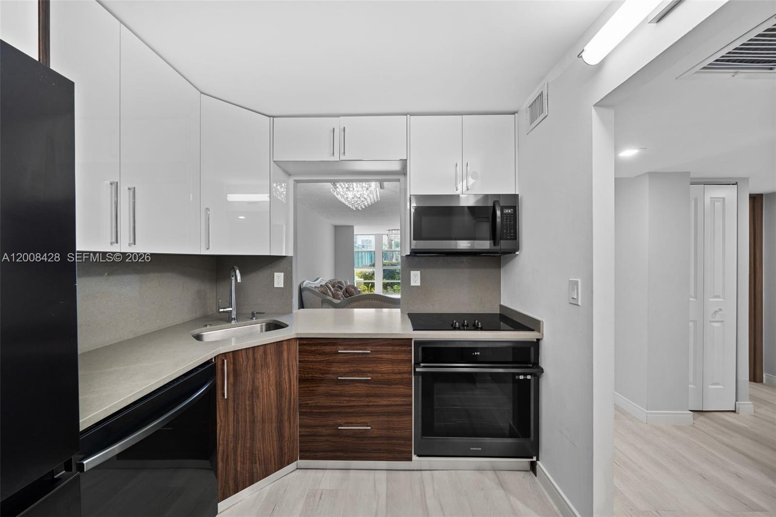 Photo of 2001 Atlantic Shores Blvd  #116, Hallandale Beach, Florida, 33009 - 