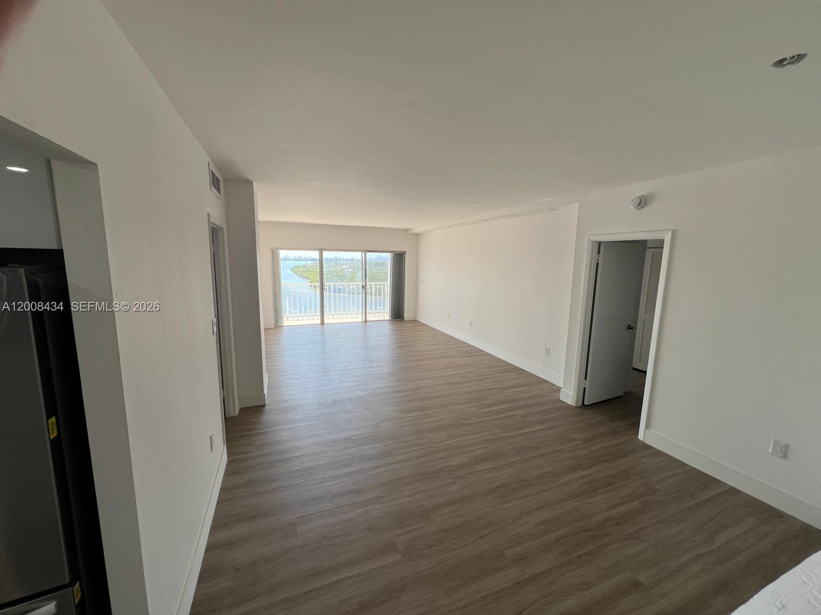 1120 2 / 2 1120 sq. ft. $ 2026-04-27 0 Photo