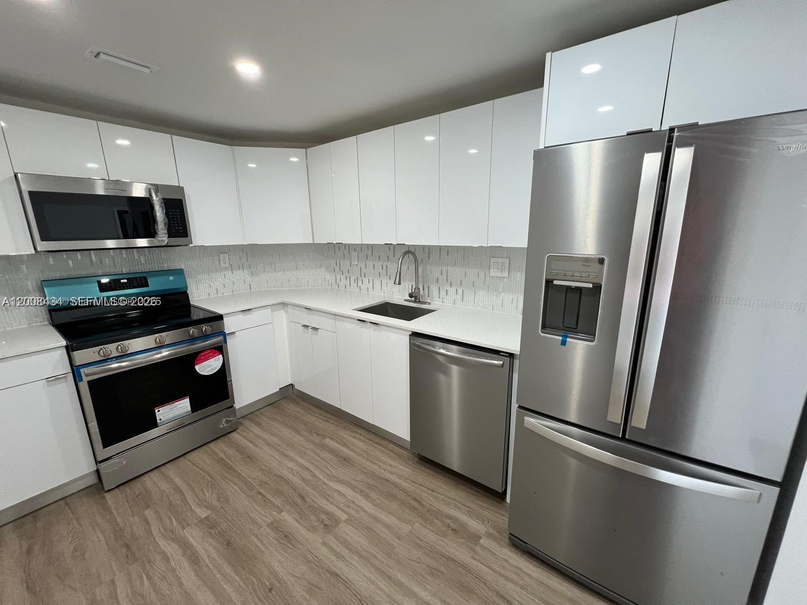 1120 2 / 2 1120 sq. ft. $ 2026-04-27 0 Photo