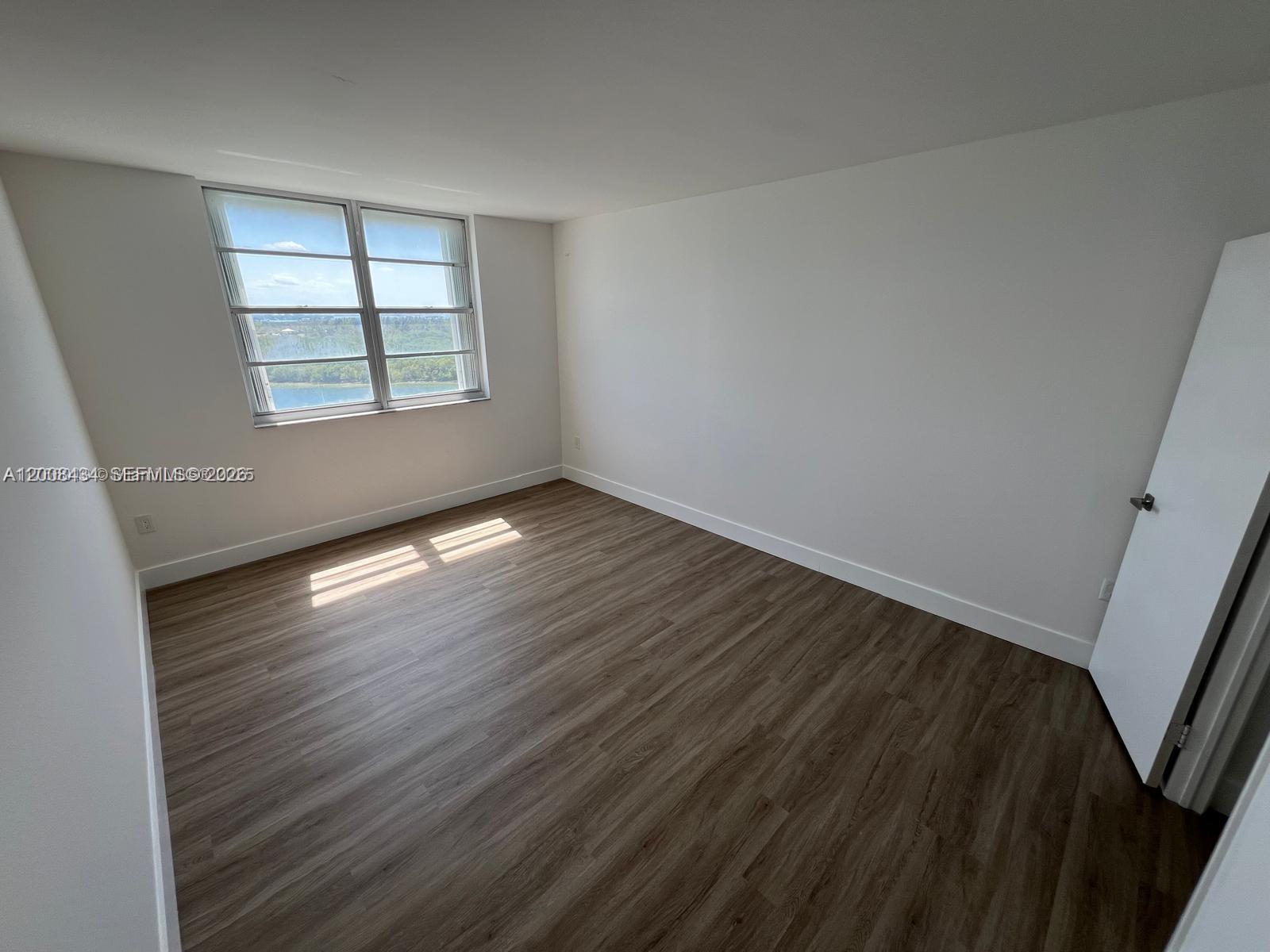 1120 2 / 2 1120 sq. ft. $ 2026-04-27 0 Photo