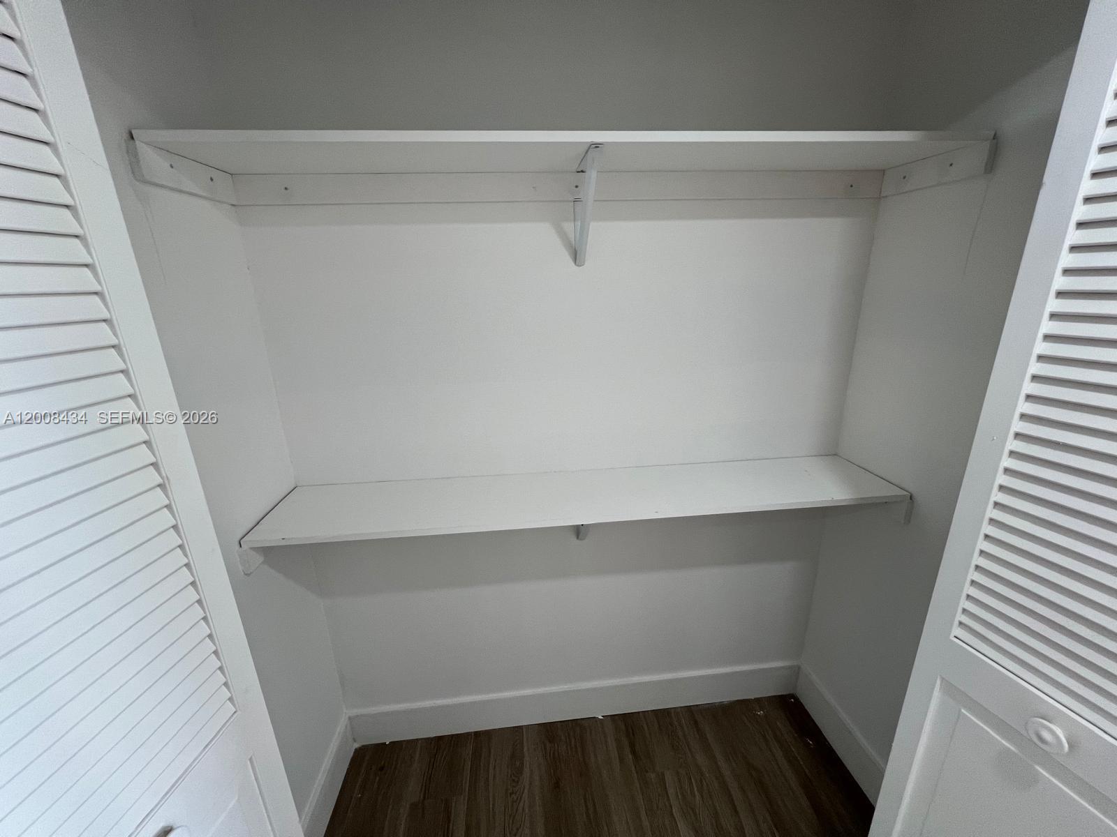 1120 2 / 2 1120 sq. ft. $ 2026-04-27 0 Photo