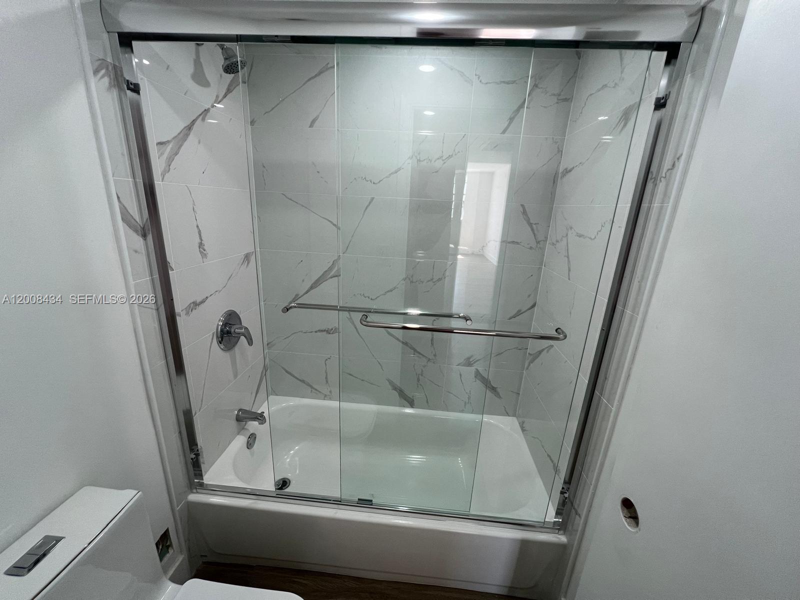 1120 2 / 2 1120 sq. ft. $ 2026-04-27 0 Photo