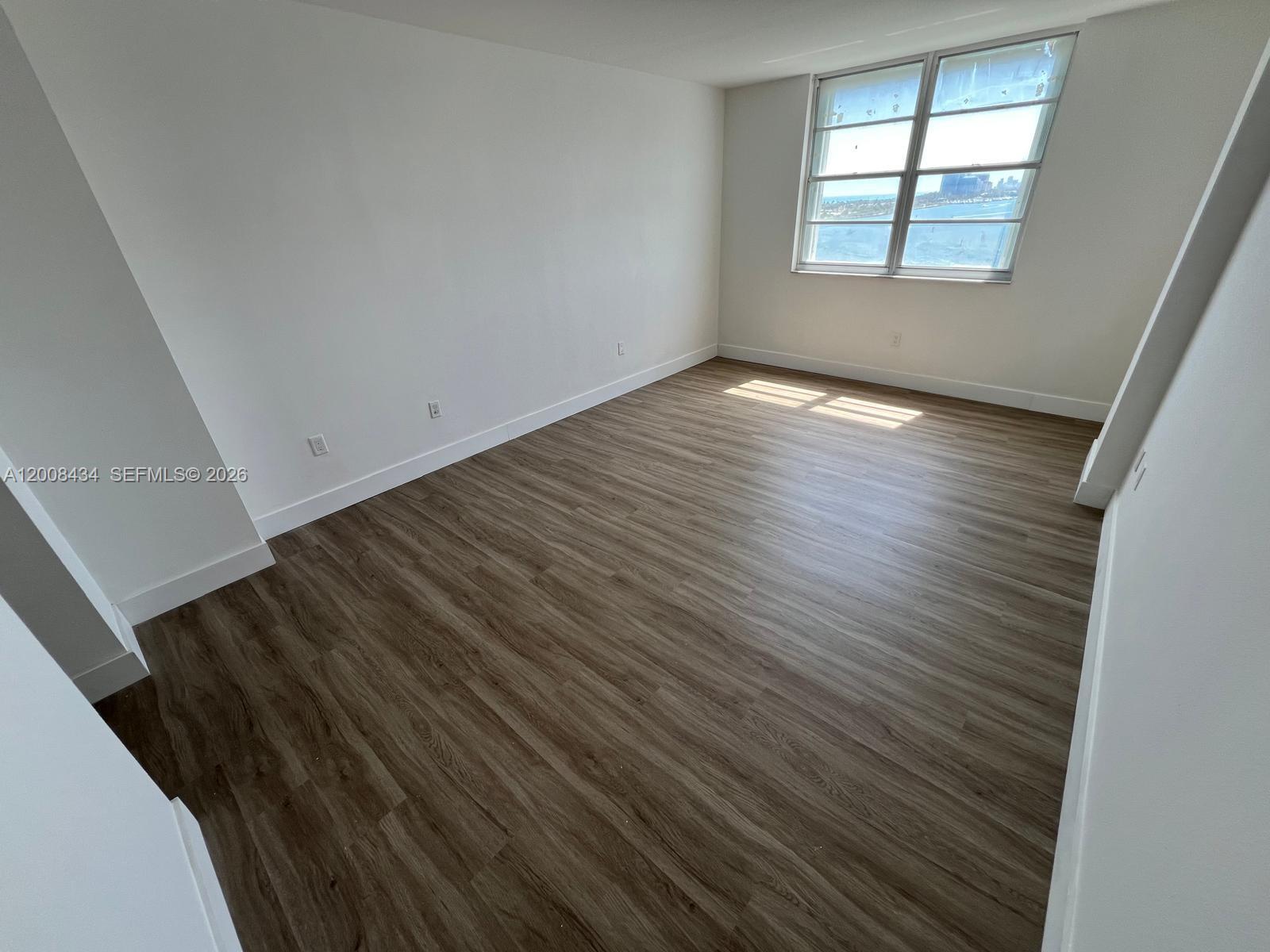 1120 2 / 2 1120 sq. ft. $ 2026-04-27 0 Photo