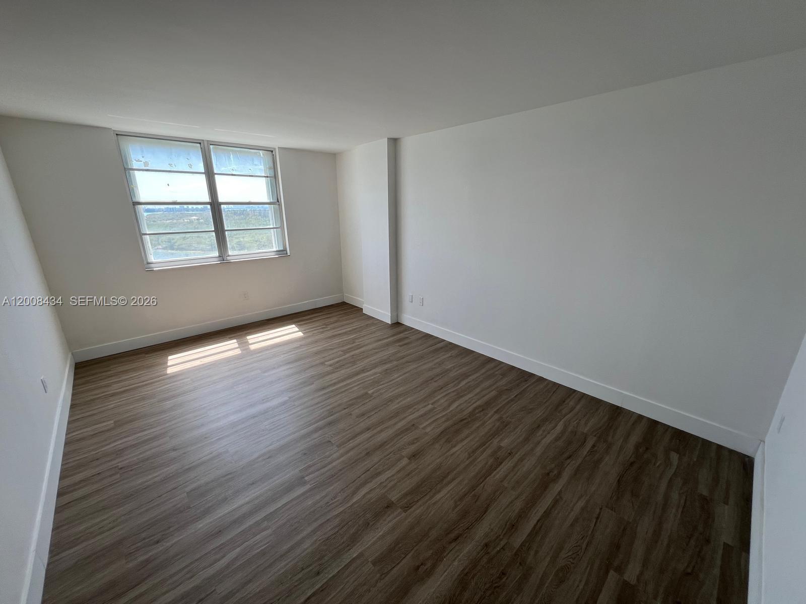 1120 2 / 2 1120 sq. ft. $ 2026-04-27 0 Photo