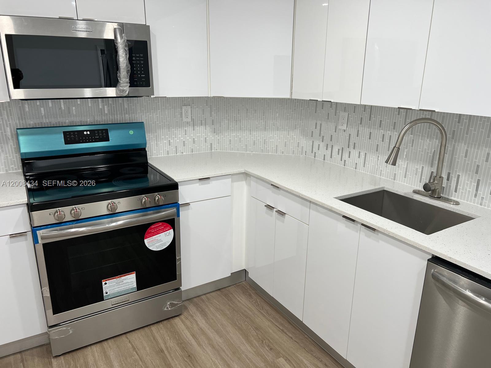 1120 2 / 2 1120 sq. ft. $ 2026-04-27 0 Photo