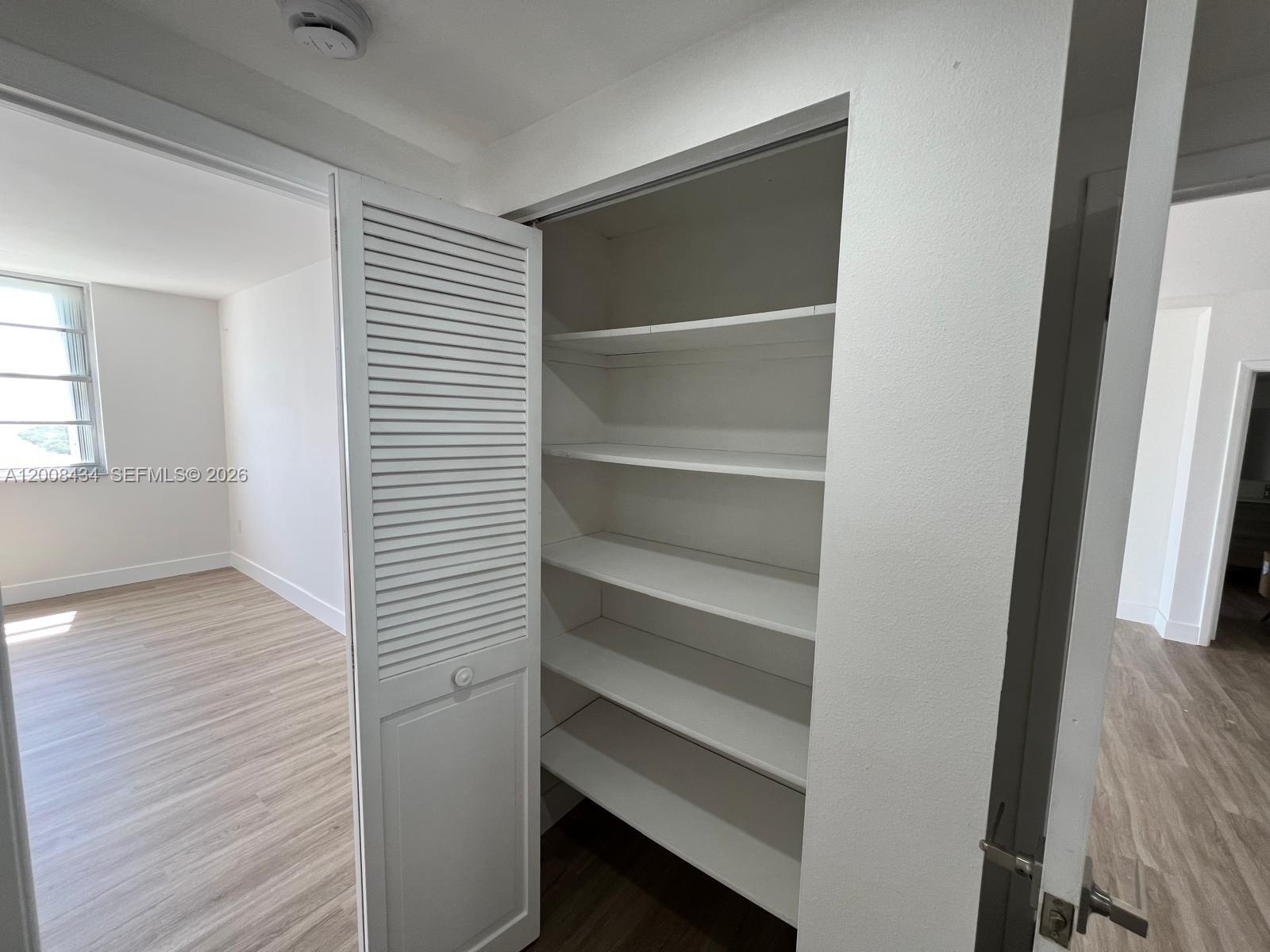 1120 2 / 2 1120 sq. ft. $ 2026-04-27 0 Photo