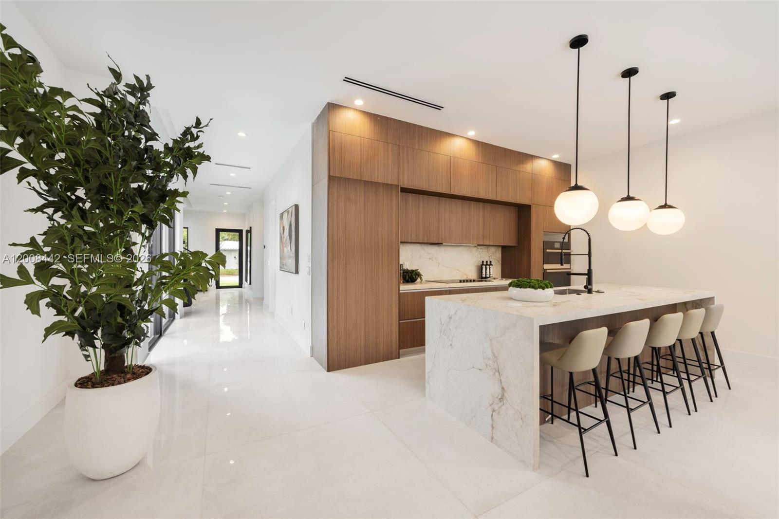   /  2814 sq. ft. $ 2026-04-27 0 Photo