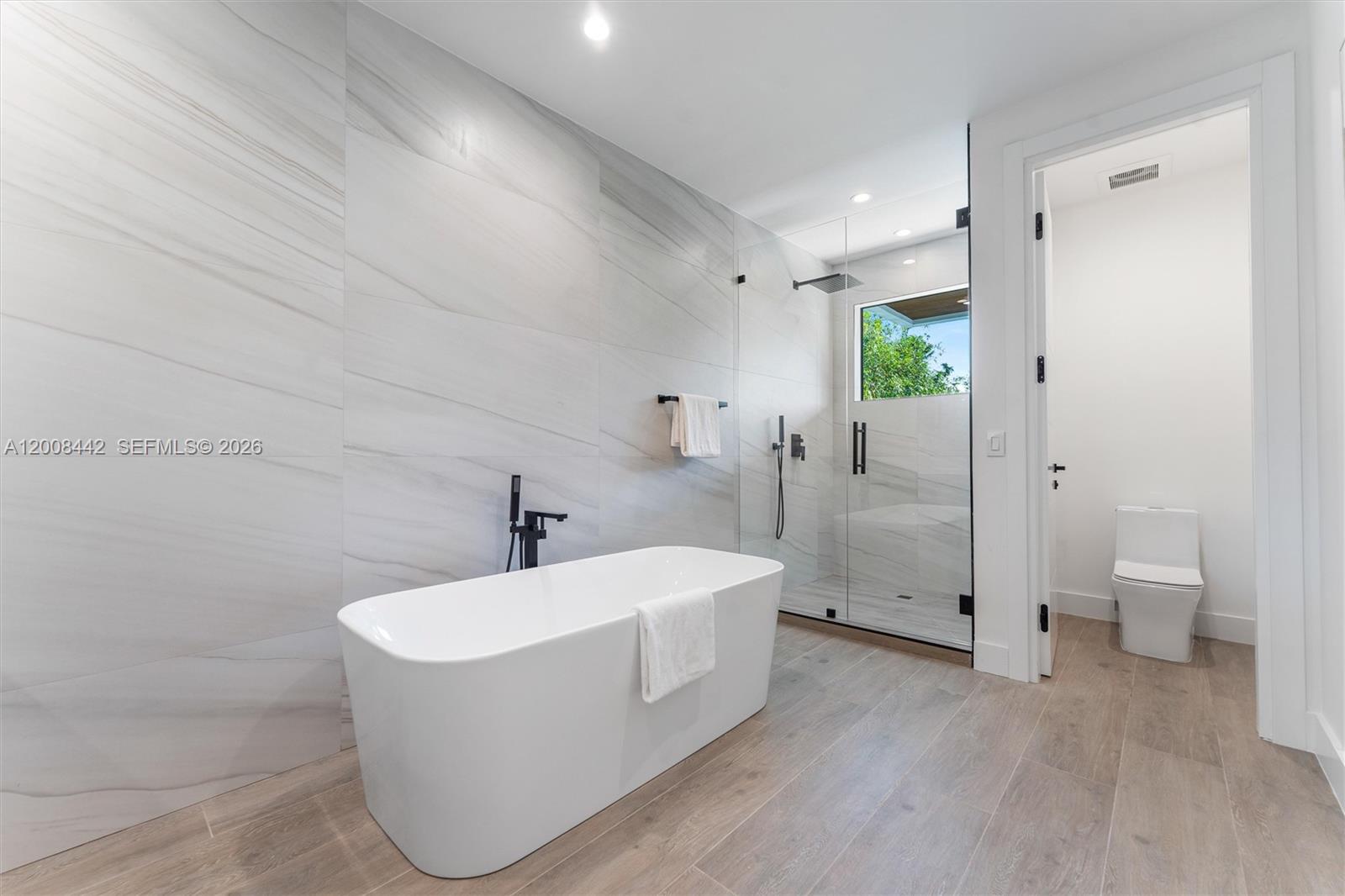   /  2814 sq. ft. $ 2026-04-27 0 Photo