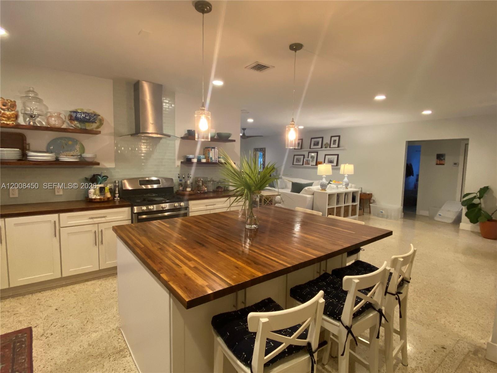 3485 3 / 2 2104 sq. ft. $ 2026-04-27 0 Photo