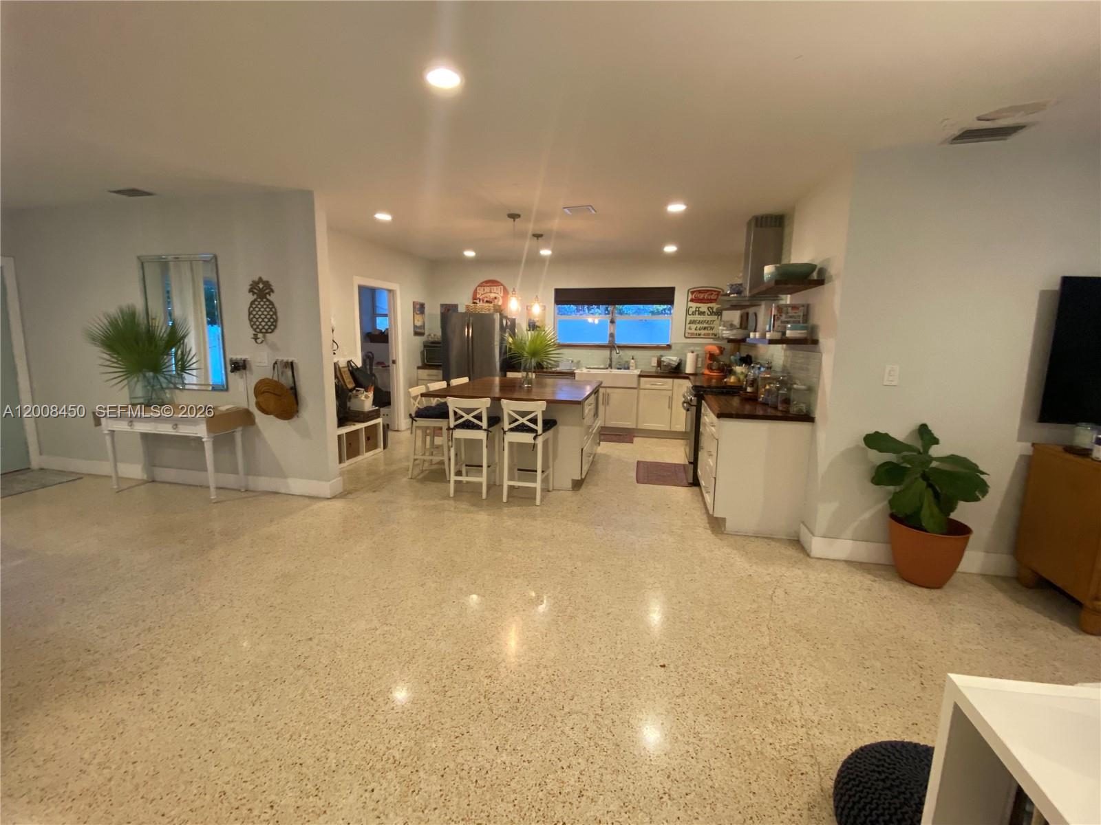 3485 3 / 2 2104 sq. ft. $ 2026-04-27 0 Photo