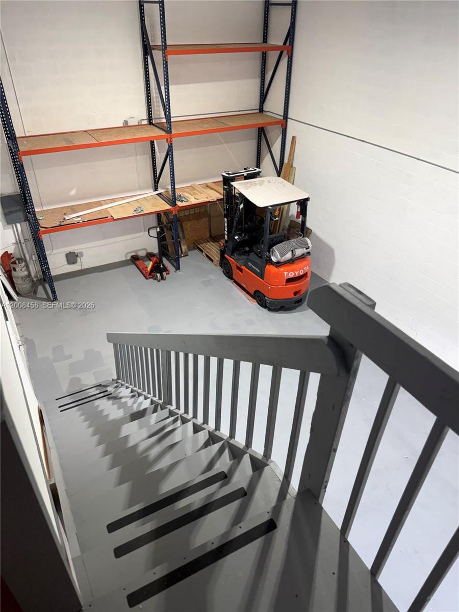 12  /   sq. ft. $ 2026-04-27 0 Photo