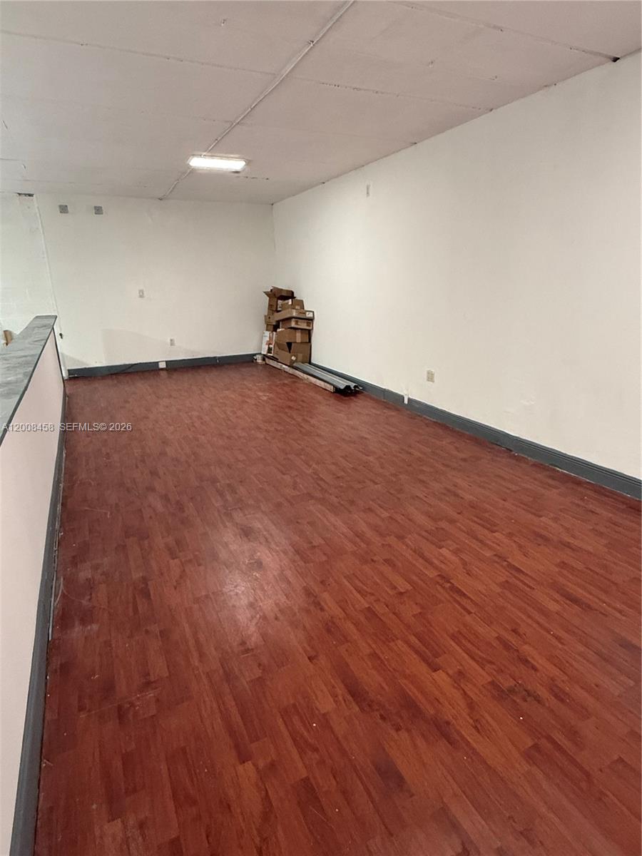 12  /   sq. ft. $ 2026-04-27 0 Photo