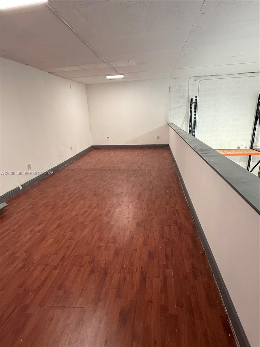 12  /   sq. ft. $ 2026-04-27 0 Photo
