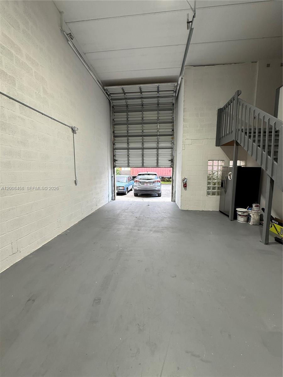 12  /   sq. ft. $ 2026-04-27 0 Photo