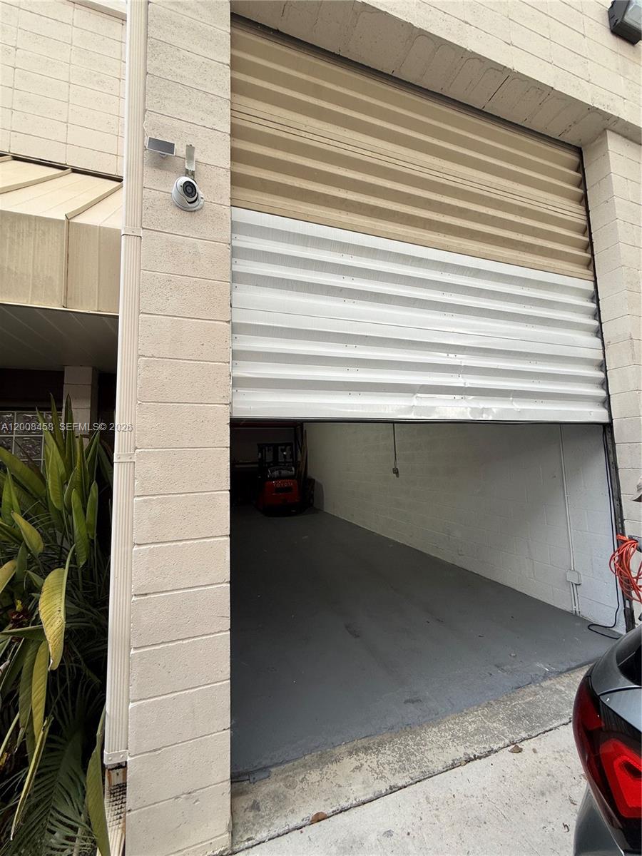 12  /   sq. ft. $ 2026-04-27 0 Photo