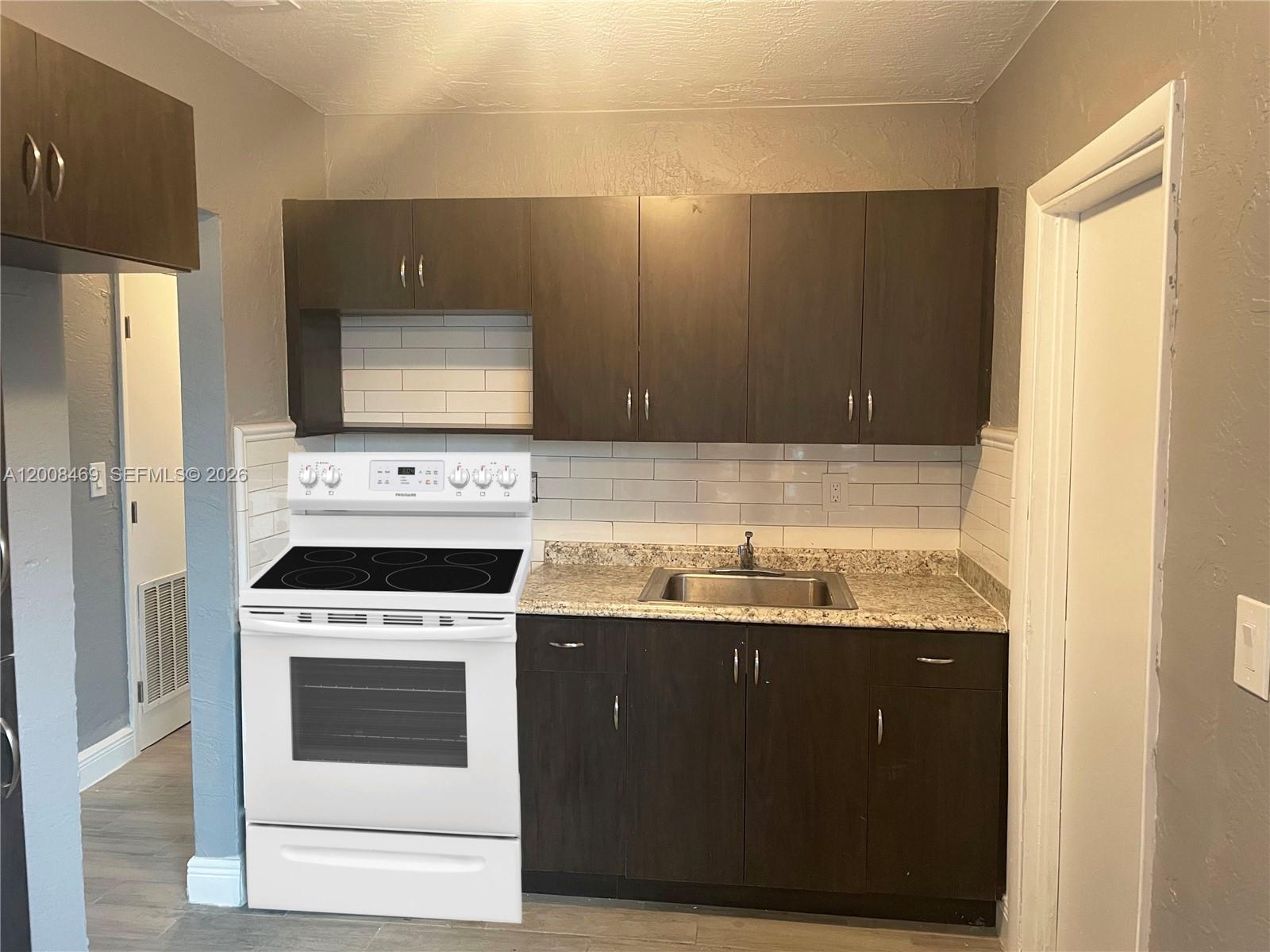   /  1689 sq. ft. $ 2026-04-27 0 Photo